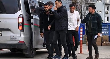 Bursa İnegöl’de Polis Kılığına Giren Dolandırıcılar 3 Milyonluk Altını Aldı