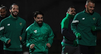 Bursaspor Antalya Kampına Akşam Antrenmanıyla Başladı