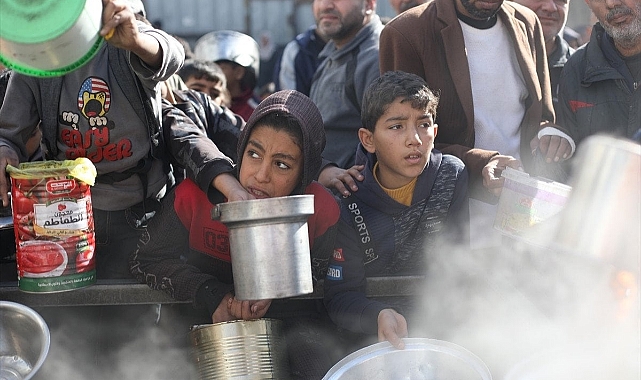 Gazze'de can kaybı artıyor: Hayatını kaybedenlerin sayısı 71 bin 386'ya yükseldi