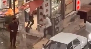 Karabağlar'da Trafik Kavgası: Demir Sopalı ve Bıçaklı Saldırı