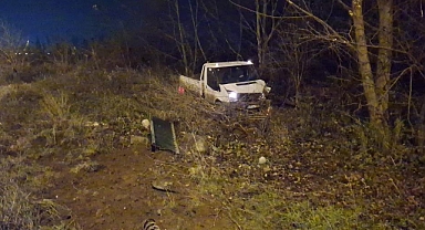 Kontrolden Çıkan Araç Demir Bariyerleri Söküp Uçtu