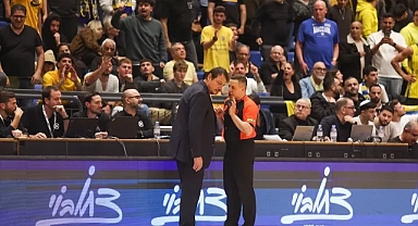 Maccabi Taraftarlarından Ergin Ataman’a Küfürlü Tezahürat: “Bu Spor Değil”