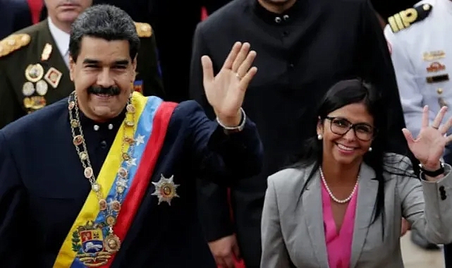 Maduro'ya İhanet mi Edildi?