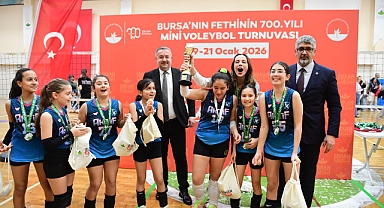Mini Voleybol Turnuvası'nda Ödüller Sahiplerini Buldu