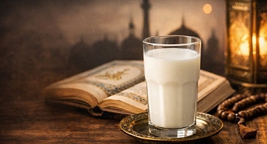 Miraç Kandili’nde süt içmenin anlamı ve süte okunabilecek dualar