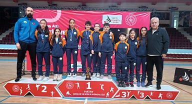 Osmangazi Belediyespor Badminton Takımı Türkiye Üçüncüsü Oldu