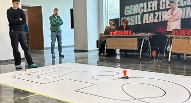 RoboBursa Liselerarası Çizgi İzleyen Robot Yarışması’nda Şampiyonlar Belli Oldu