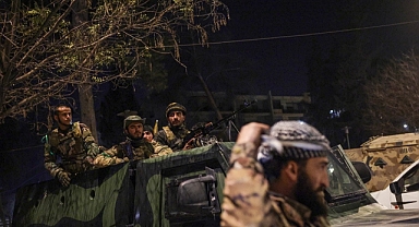 Suriye Cumhurbaşkanı Ahmed Şara Operasyon Merkezinde: Halep’te PKK/YPG’ye Karşı Harekât Sürüyor