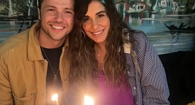 Tolga Sarıtaş ve Zeynep Mayruk Tarkan Konserinde Romantik Anlar Yaşadı