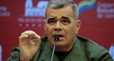 Venezuela'da Savunma Bakanı'nın Evi Vuruldu