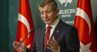 Ahmet Davutoğlu Maddi Sıkıntılar Yaşadığını Açıkladı