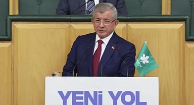 Ahmet Davutoğlu’ndan “Zor Geçiniyorum” Açıklamasına Yanıt: Halktan Kopmadım