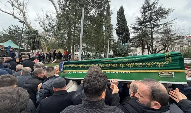 AK Parti Bursa Milletvekili Refik Özen'in Annesi Bahtişah Özen Son Yolculuğuna Uğurlandı