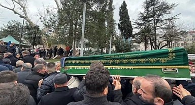 AK Parti Bursa Milletvekili Refik Özen'in Annesi Bahtişah Özen Son Yolculuğuna Uğurlandı