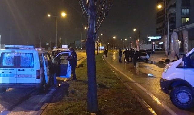 Bursa’da Film Gibi Operasyon: Pompacı Kılığıyla Yakalandılar, El Bombası ve Silah Ele Geçirildi