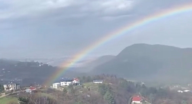 Bursa’da Yağmur Sonrası Gökkuşağı Görsel Şöleni