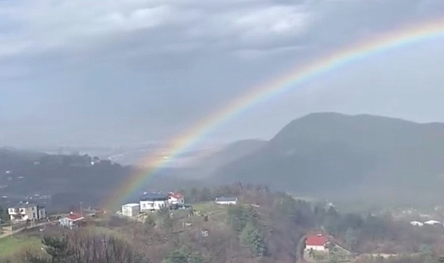 Bursa’da Yağmur Sonrası Gökkuşağı Görsel Şöleni