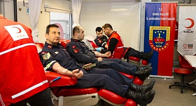 Bursa İl Jandarma Komutanlığı'ndan Kan Bağışı Destek Çalışması