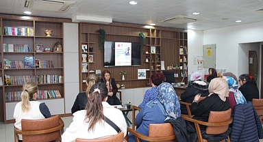 Gürsu'da Menopoz Döneminde Hormonların Etkisi Semineri Düzenlendi