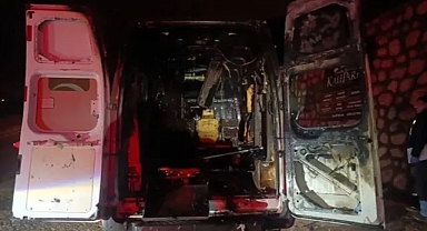 Hasta Nakil Ambulansı Alev Aldı, Oksijen Tüpleri Son Anda Çıkarıldı