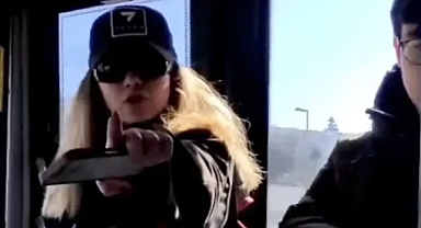 İETT Otobüsünde Köpek Tartışması