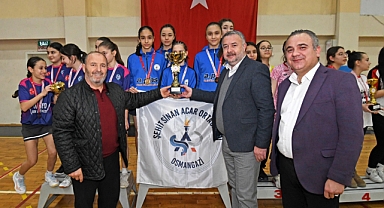 Osmangazi’de Badminton Yıldızlar İl Birinciliği Müsabakaları Tamamlandı