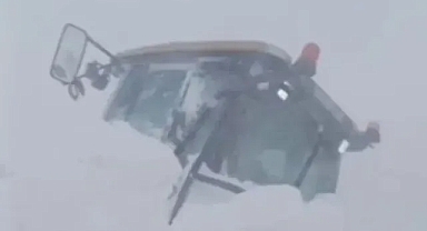 Sahara Geçidi’nde çığ paniği: Kurtarma ekipleri de mahsur kaldı