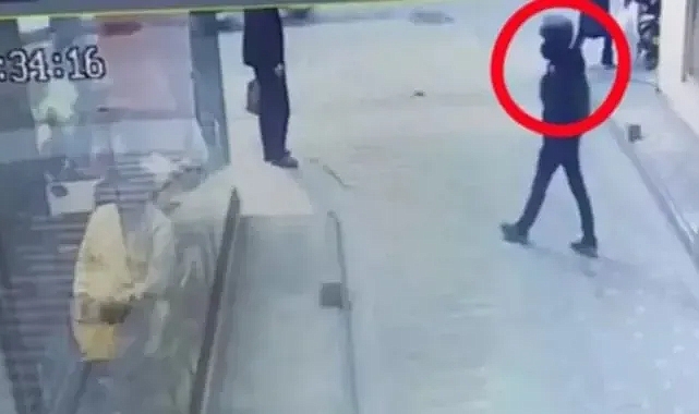 Sanal kumar borcu için 5 kilo altın çaldı