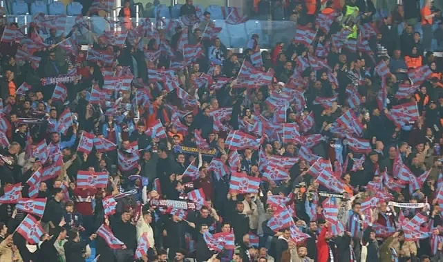 Trabzonspor tribünlerinden maç sonu istifa sesleri