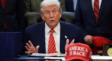 Trump: Şu Anda İran'la Müzakere Ediyoruz