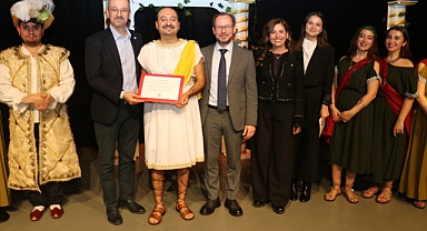 TÜMKAD ve TOFAŞ Tiyatro Kulübü’nden Anlamlı Gece