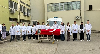 6 Yıl Tıp Eğitimine Katkı Sağladı: Kadavra Ailesine Gözyaşlarıyla Teslim Edildi