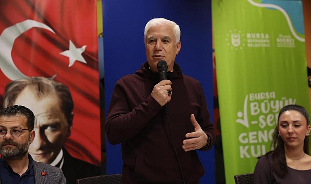 Bursa Büyükşehir Belediye Başkanı Bozbey, Öğrencilerle Sahurda Buluştu