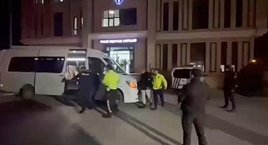 Bursa’da Göçmen Kaçakçılığı Operasyonu: 14 Yabancı Uyruklu Yakalandı