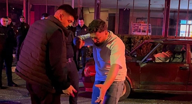 Bursa’da Öfkeli Şahıs Otomobilini Parçaladı