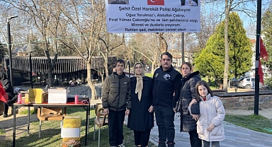 Bursa’da Oğuz Yorulmaz ve Abdullah Çatlı İçin Mevlit Şekeri Dağıtıldı