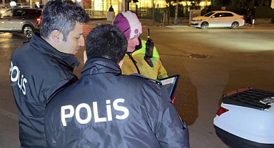Bursa’da Polis Ekiplerinden Gürültü ve Trafik Denetimi: Sürücülere Ceza Kesildi