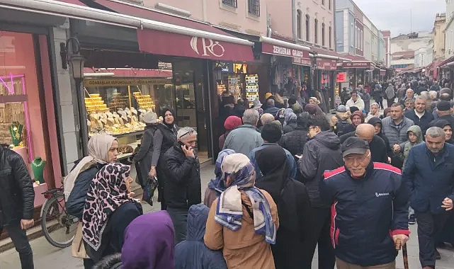 Bursa Kapalı Çarşıda Altın Kuyrukları Oluştu