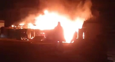 İnegöl’de Küçükbaş Hayvan Çiftliğinde Yangın