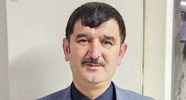 Mustafakemalpaşa’da Muhtardan Çocuklara Ücretsiz Bayram Tıraşı