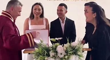 Nikah Töreninde Şaka Paniği: Nikah Memuru Geri Döndü