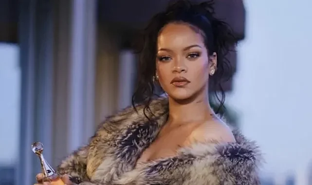 Rihanna'nın Malikanesine Silahlı Saldırı