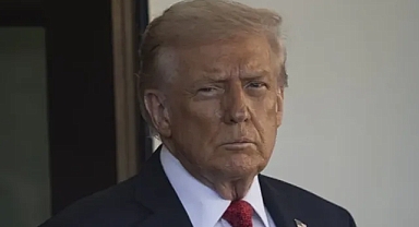 Trump’tan İran’a Sert Mesaj: “Terörist Rejim Yok Ediliyor”