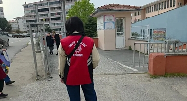 81 İlde Okullarda Güvenlik Önlemleri Artırıldı: Polisler Okul Önlerinde Görevde