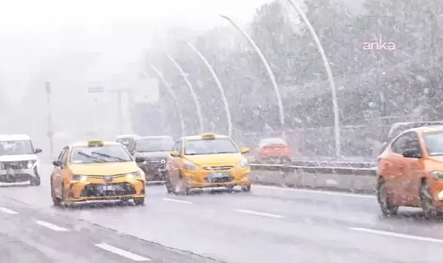 Ankara’da Nisan Ayında Kar Sürprizi: Baharın Ortasında Kış Geri Döndü
