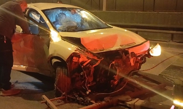 Bursa’da Gece Yarısı Zincirleme Kaza: 3 Araç Birbirine Girdi, 6 Yaralı