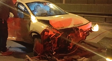 Bursa’da Gece Yarısı Zincirleme Kaza: 3 Araç Birbirine Girdi, 6 Yaralı