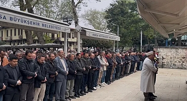 Bursa Ulu Camii’nde Gıyabi Cenaze Namazı: Okullardaki Saldırılarda Hayatını Kaybedenler Anıldı