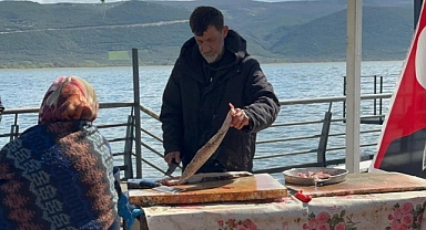 Bursa Uluabat Gölü'nde Turna Balığı Kilosu 600 TL'ye Yükseldi