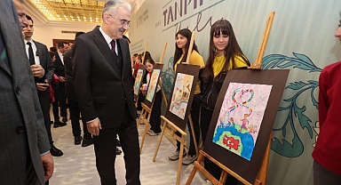 Bursa Valisi Erol Ayyıldız 23 Nisan Ulusal Egemenlik ve Çocuk Bayramı’nı Kutladı